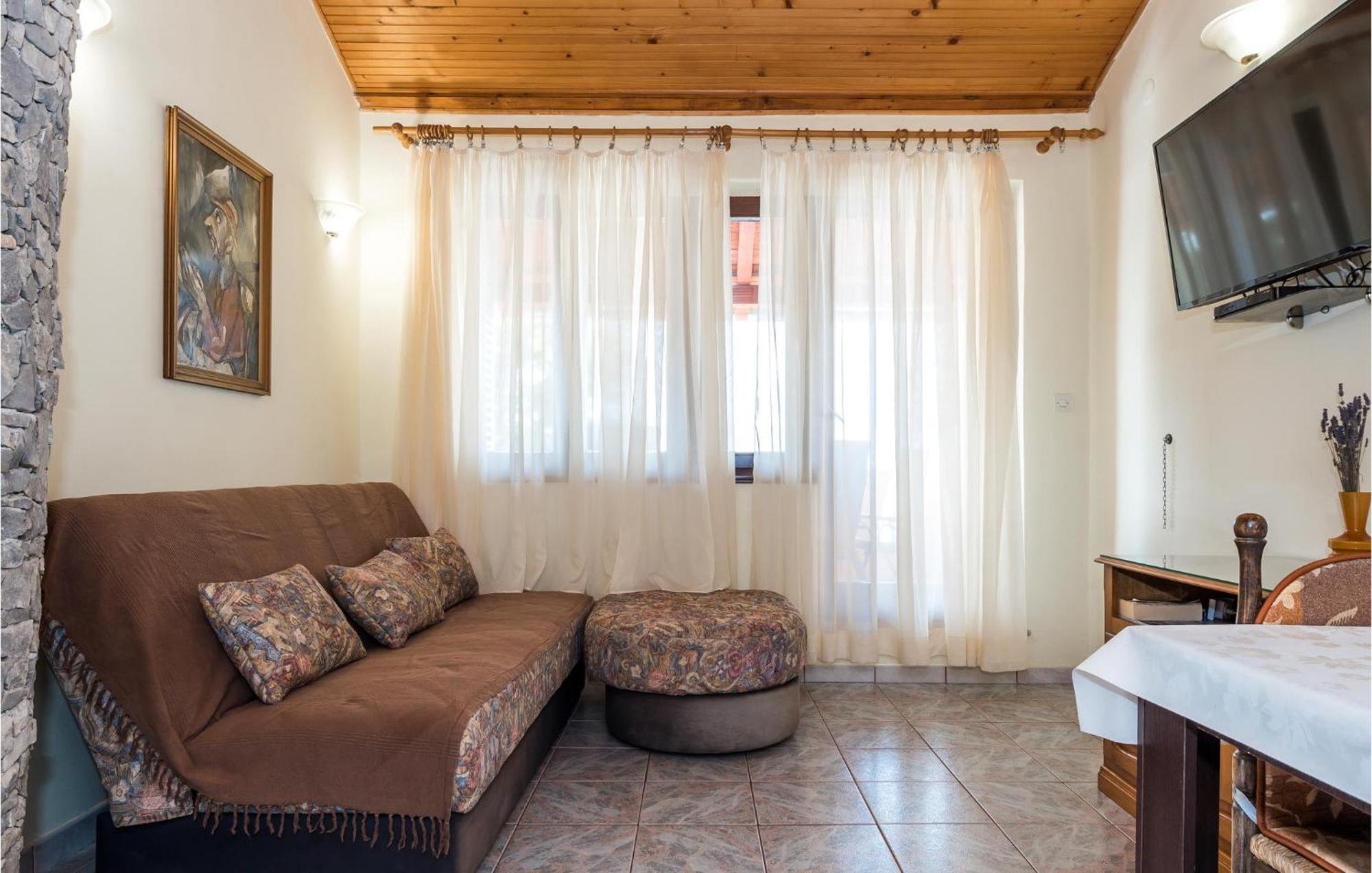 Awesome Apartment In Jadrija With Wifi Bagian luar foto
