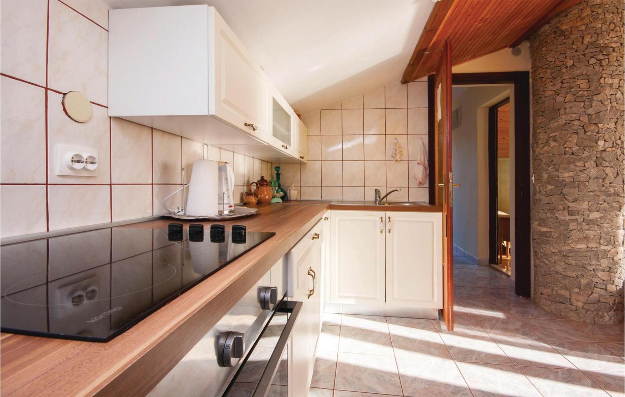 Awesome Apartment In Jadrija With Wifi Bagian luar foto