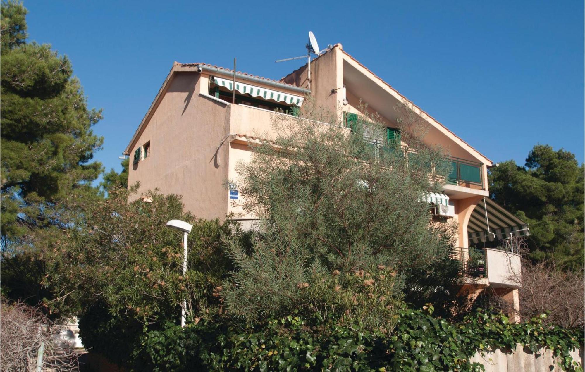 Awesome Apartment In Jadrija With Wifi Bagian luar foto