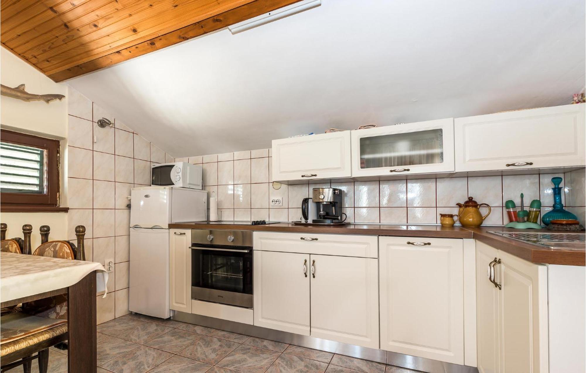 Awesome Apartment In Jadrija With Wifi Bagian luar foto