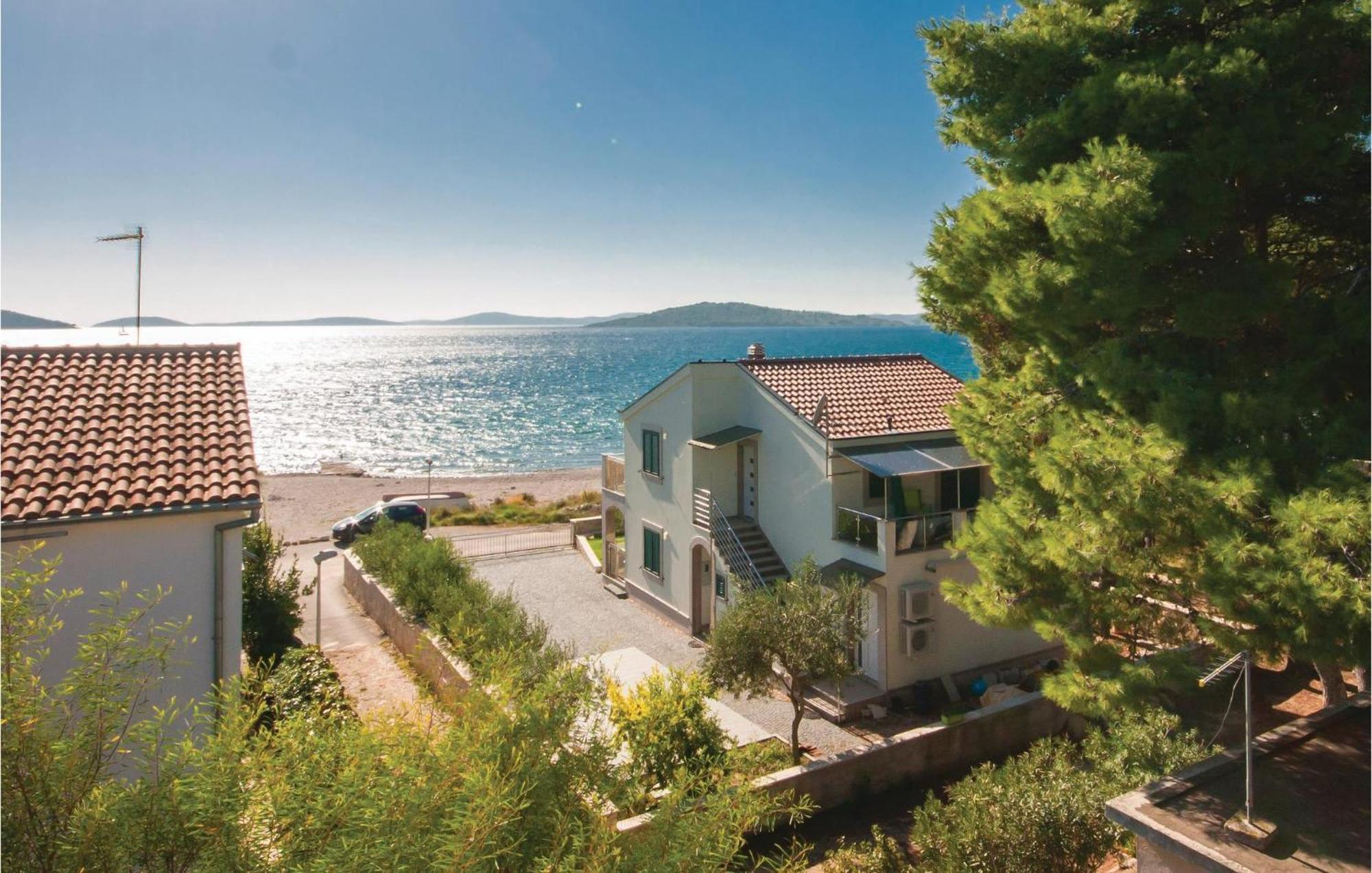 Awesome Apartment In Jadrija With Wifi Bagian luar foto