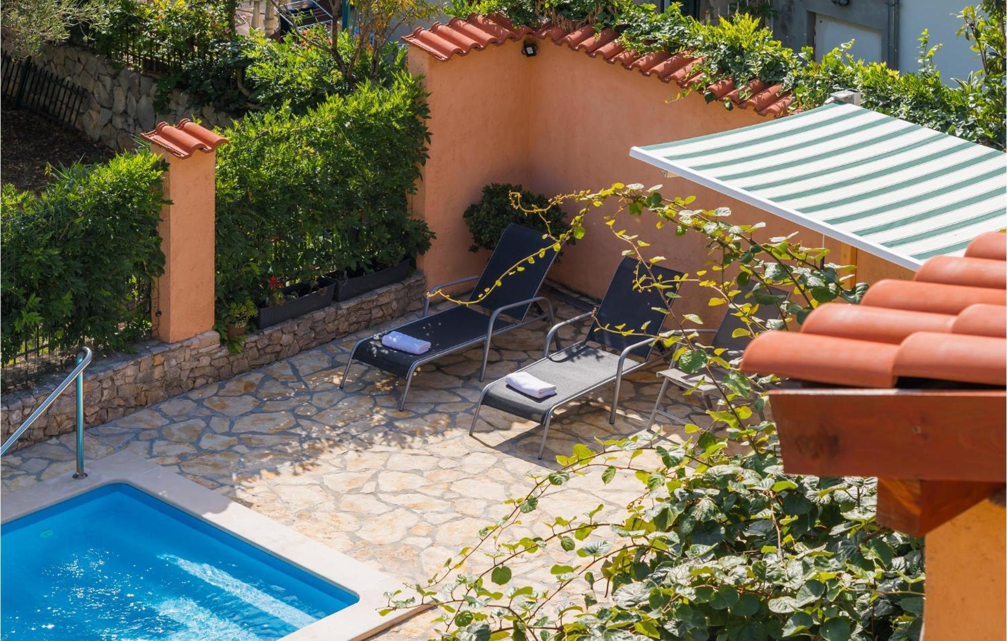 Awesome Apartment In Jadrija With Wifi Bagian luar foto